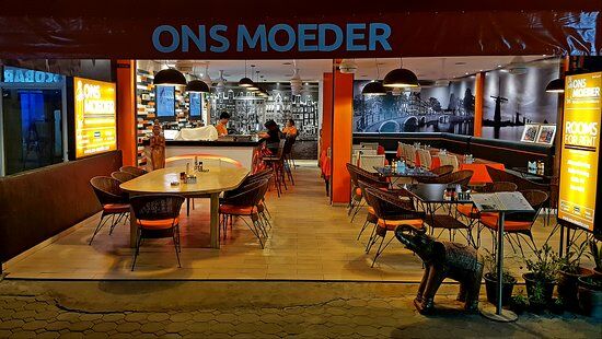 Ons Moeder Restaurant & Guesthouse